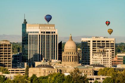 hot air balloons in the boise sky