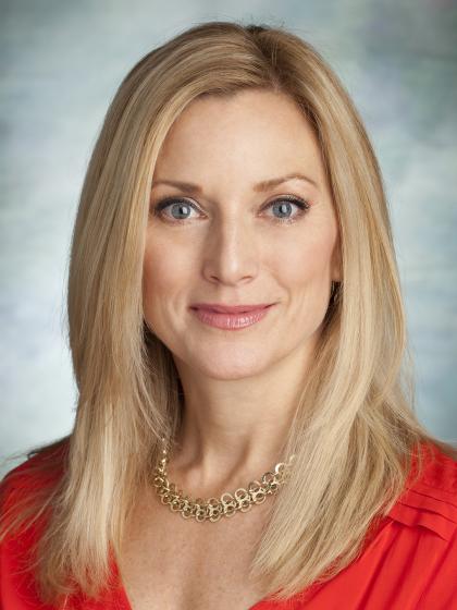 Headshot of Elke Shaw-Tulloch