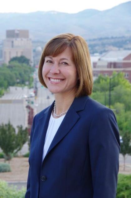 Headshot of Alison Tate